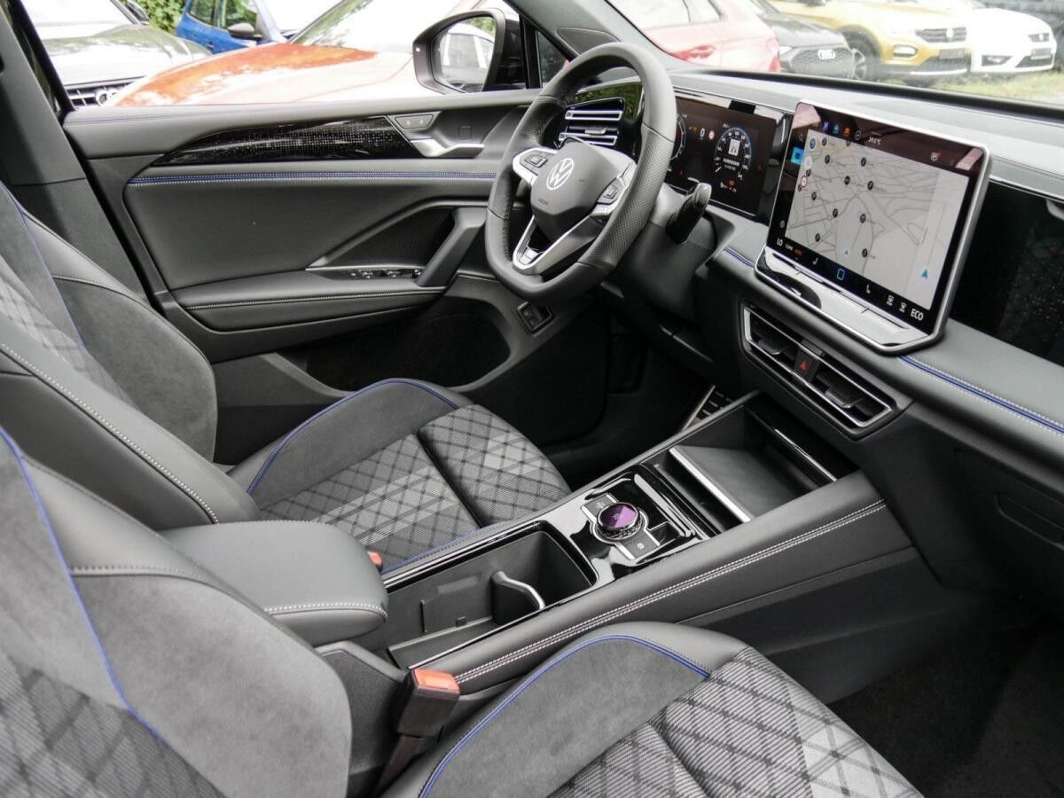 Volkswagen Tiguan R-Line 1,5 l eHybrid Pano,AHK,IQ,IQ-Drive Lagerwagen ! Volkswagen Tiguan R-Line 1,5 l eHybrid Pano,AHK,IQ,IQ-Drive Lagerwagen !