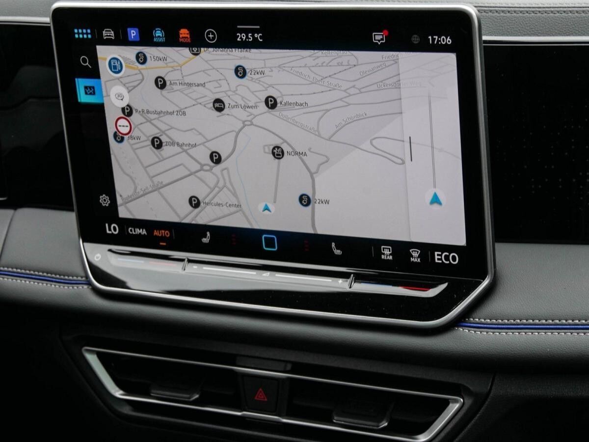 Volkswagen Tiguan R-Line 1,5 l eHybrid Pano,AHK,IQ,IQ-Drive Lagerwagen ! Volkswagen Tiguan R-Line 1,5 l eHybrid Pano,AHK,IQ,IQ-Drive Lagerwagen !