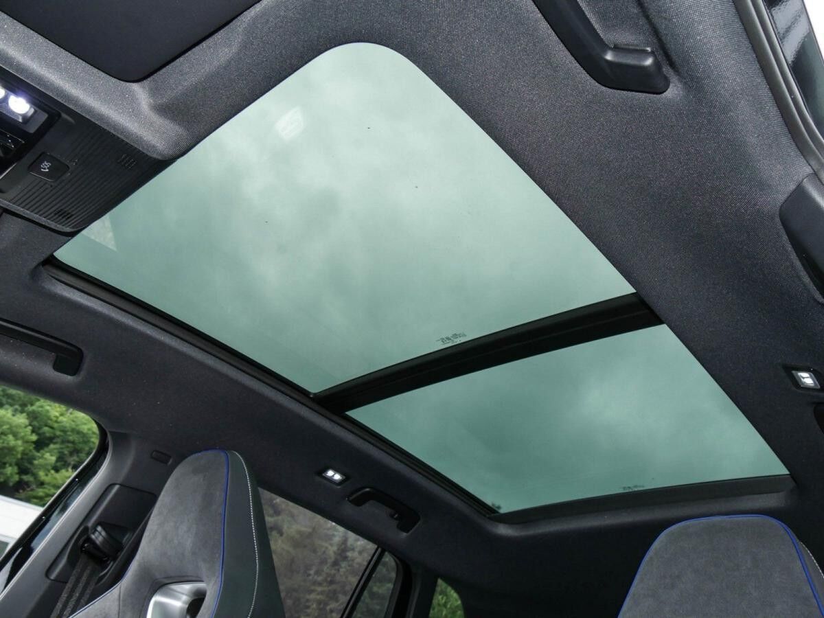 Volkswagen Tiguan R-Line 1,5 l eHybrid Pano,AHK,IQ,IQ-Drive Lagerwagen ! Volkswagen Tiguan R-Line 1,5 l eHybrid Pano,AHK,IQ,IQ-Drive Lagerwagen !