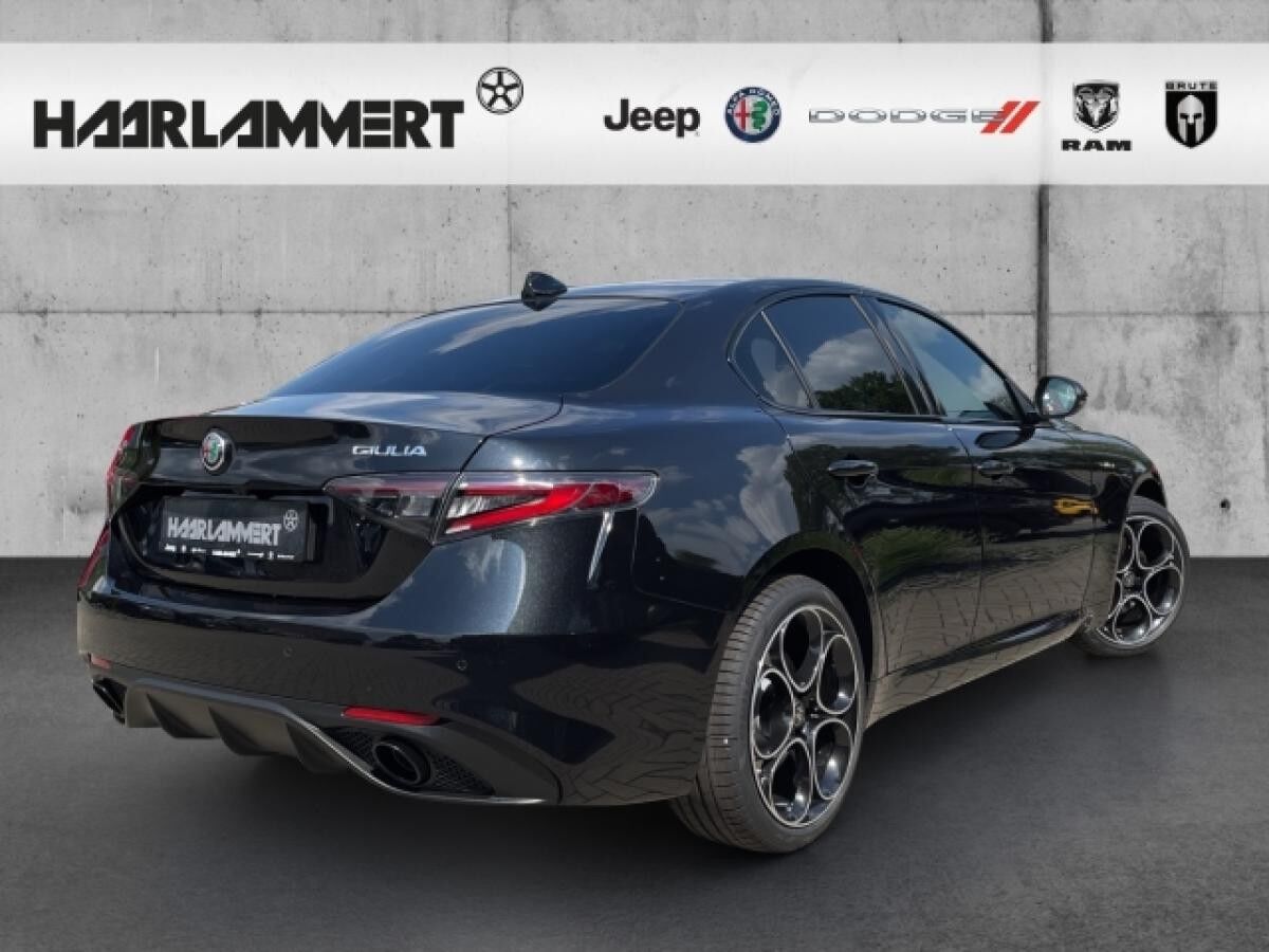 Alfa Romeo Giulia Veloce Q4 2.0 HARMAN/KARDON+PDC+KAMERA+CARPLAY