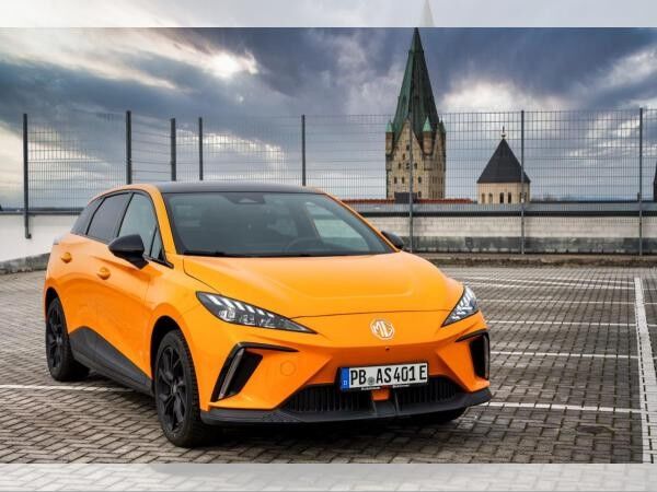 MG MG4 Luxury - Standard Range (51 KW)