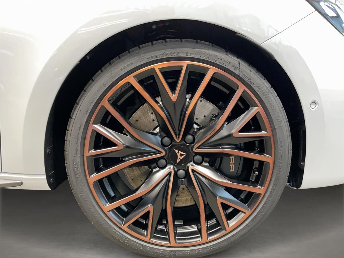 Cupra Leon Sportstourer VZ 2.0 TSI 7-Gang DSG 4DRIVE MATRIX-LED.PANO.AHK.19 ALU!