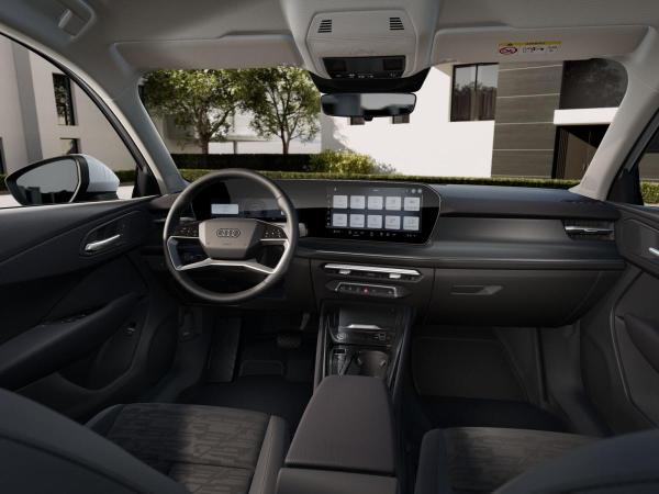 Audi Q3 SUV TFSI 110 kW S tronic Audi Q3 SUV TFSI 110 kW S tronic