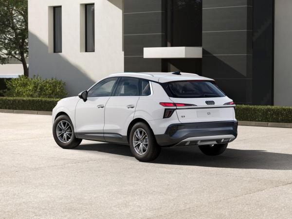 Audi Q3 SUV TFSI 110 kW S tronic Audi Q3 SUV TFSI 110 kW S tronic