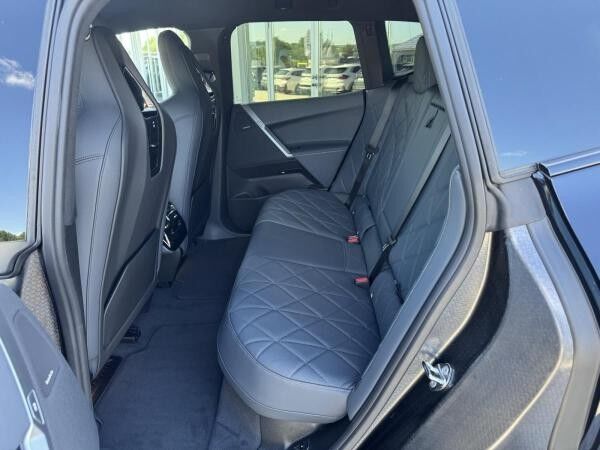 BMW ix xDrive60 +++UPE: *124790?,--+++