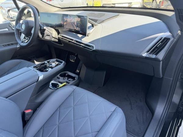 BMW ix xDrive60 +++UPE: *124790?,--+++