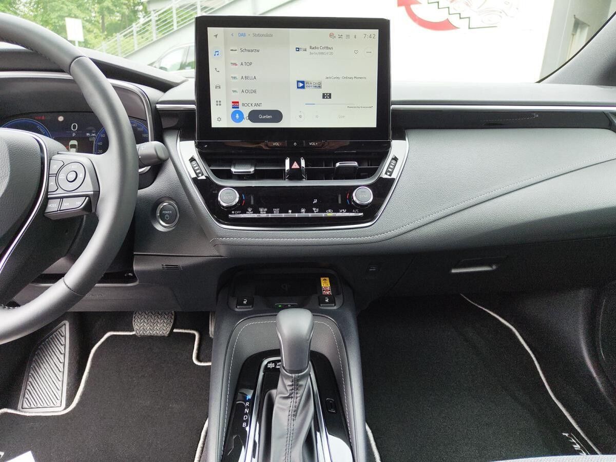 Toyota Corolla Touring Sports 2,0-l-Hybrid Teamplayer