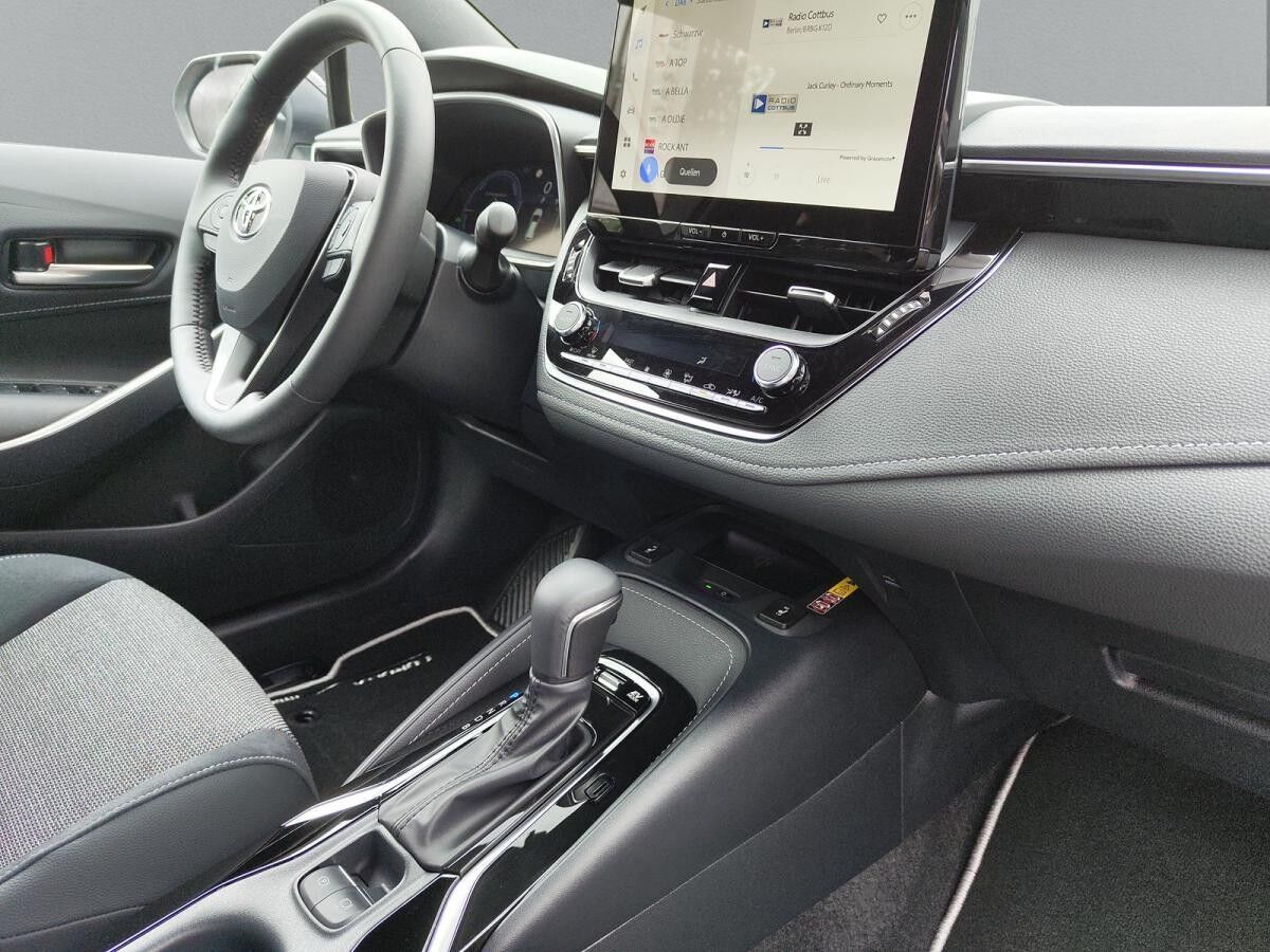 Toyota Corolla Touring Sports 2,0-l-Hybrid Teamplayer