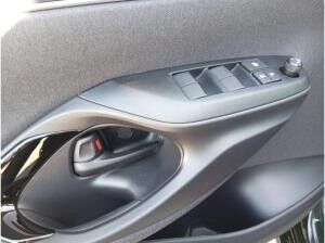 Toyota Yaris 1,5-l-VVT-iE Hybrid Syst. 85kW (116 PS) 5-Türer Teamplayer