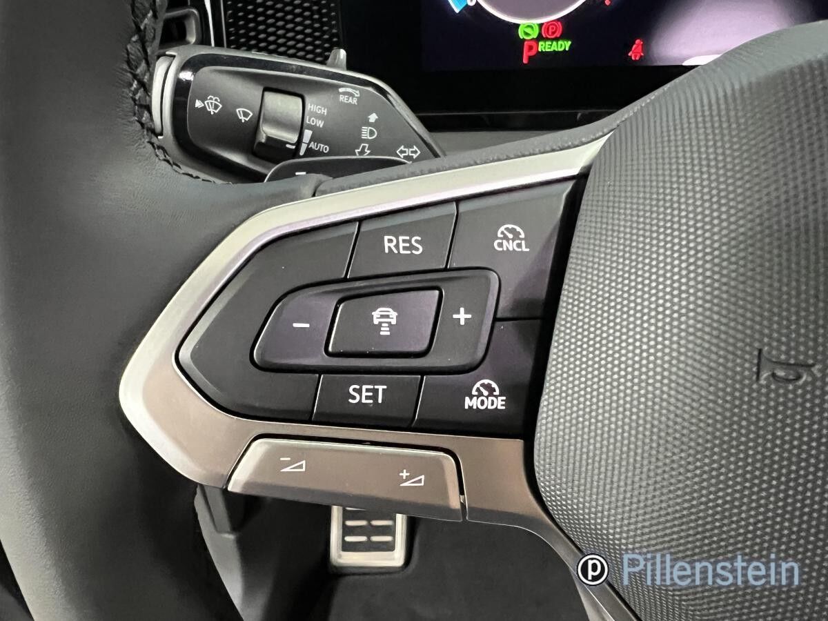 Volkswagen Tiguan TSI DSG GOAL PLUS AHK+NAVI+18ALU+AREA+LED