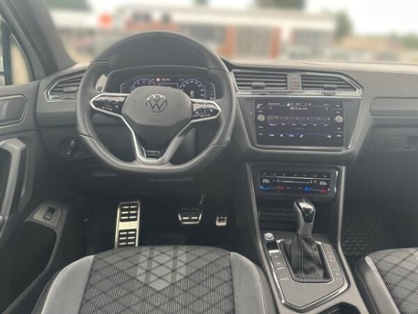Volkswagen Tiguan 1.5 TSI DSG R-LINE *AHK *360° *TRAVEL *AC