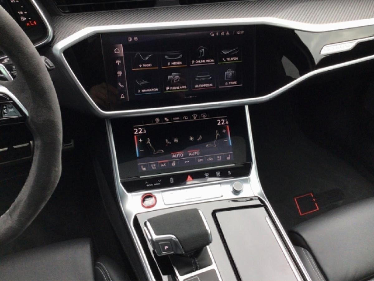 Audi RS6 Avant 4.0TFSI quattro Audi RS6 Avant 4.0TFSI quattro