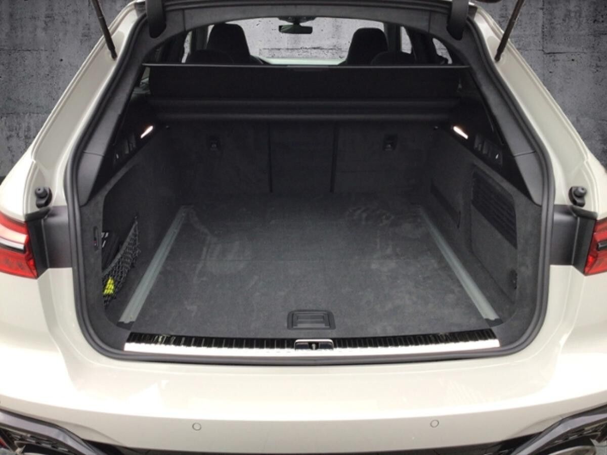 Audi RS6 Avant 4.0TFSI quattro Audi RS6 Avant 4.0TFSI quattro