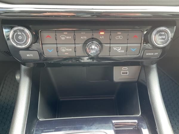 Jeep Compass Summit Mild-Hybrid ***Sofort Verfügbar*** PDC+KAMERA+CARPLAY+SHZ