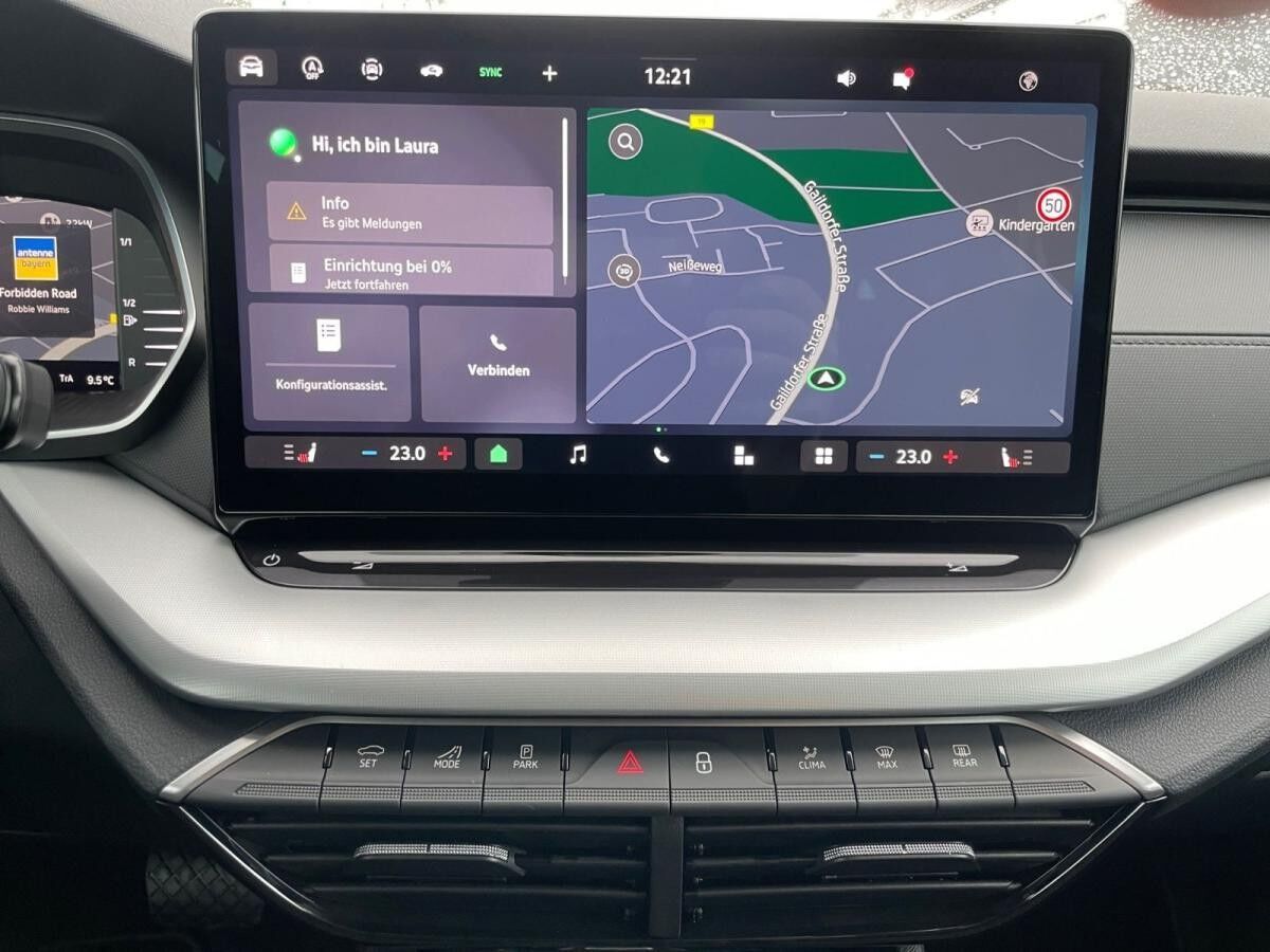 Skoda Octavia Combi Selection*1.5TSI*DSG*NAVI*MATRIX*