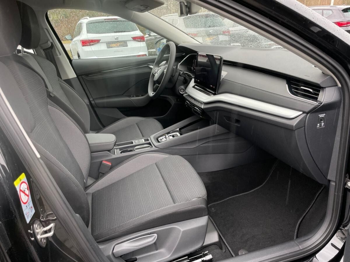 Skoda Octavia Combi Selection*1.5TSI*DSG*NAVI*MATRIX*