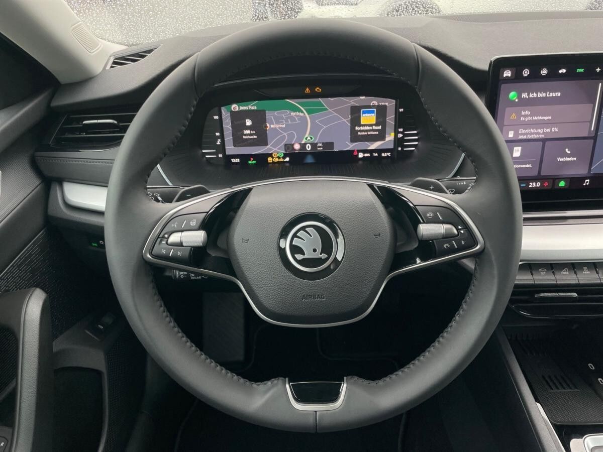 Skoda Octavia Combi Selection*1.5TSI*DSG*NAVI*MATRIX*