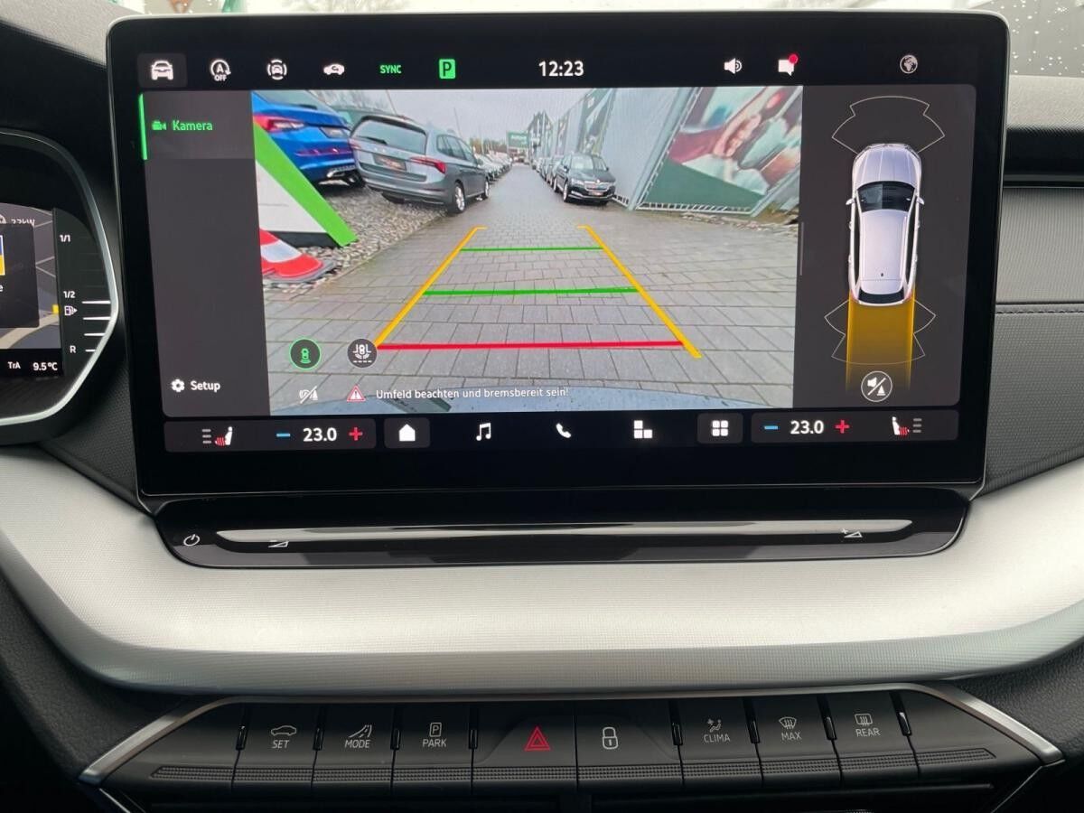 Skoda Octavia Combi Selection*1.5TSI*DSG*NAVI*MATRIX*