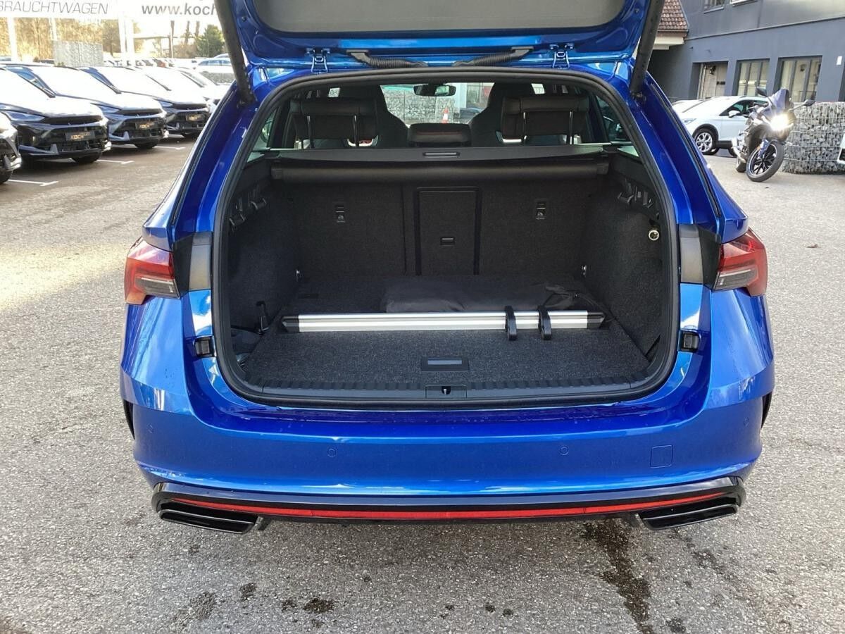 Skoda Octavia Combi RS*2.0TSI*DSG*NAVI*MATRIX-LED*AHK*