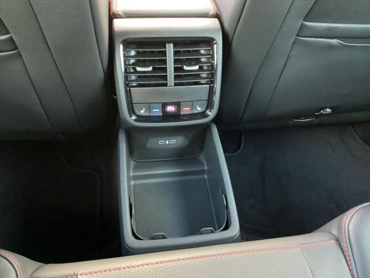 Skoda Octavia Combi RS*2.0TSI*DSG*NAVI*MATRIX-LED*AHK*