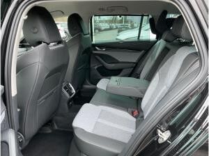 Skoda Octavia Combi TOUR*2.0TDI*DSG*NAVI*360°KAM*AHK*