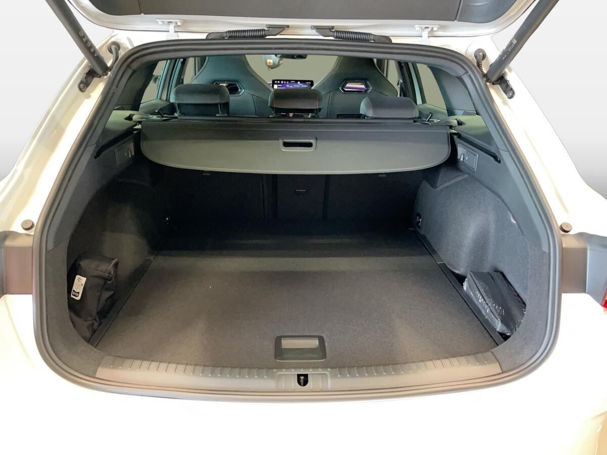 Cupra Leon Sportstourer VZ 2.0 TSI 7-Gang DSG 4DRIVE MATRIX-LED.PANO.AHK.19 ALU!