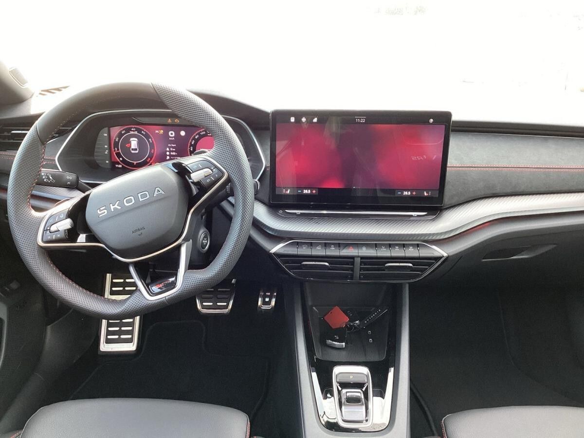 Skoda Octavia C.RS*2.0TSI*DSG*NAVI*MATRIX-LED*AHK*PANO