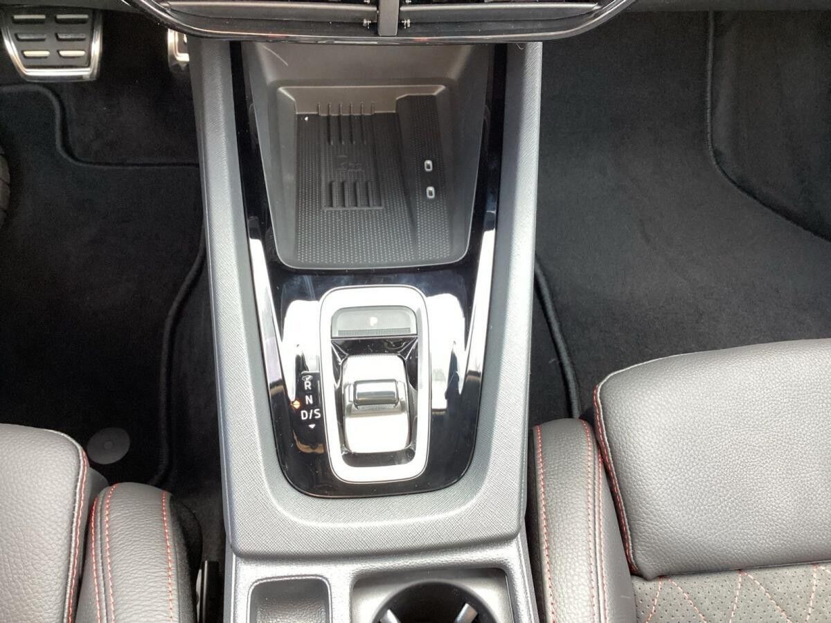 Skoda Octavia C.RS*2.0TSI*DSG*NAVI*MATRIX-LED*AHK*PANO