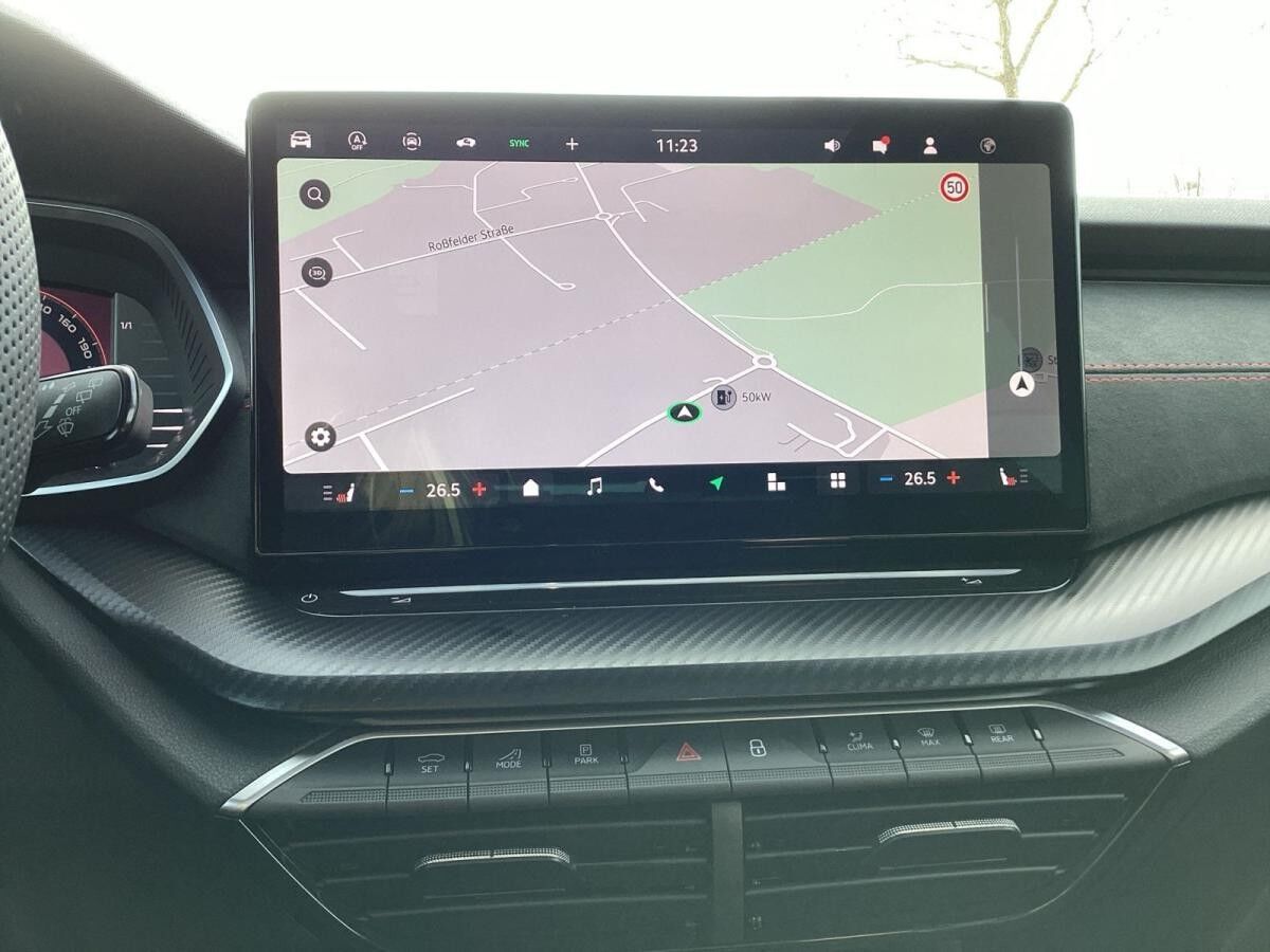 Skoda Octavia C.RS*2.0TSI*DSG*NAVI*MATRIX-LED*AHK*PANO