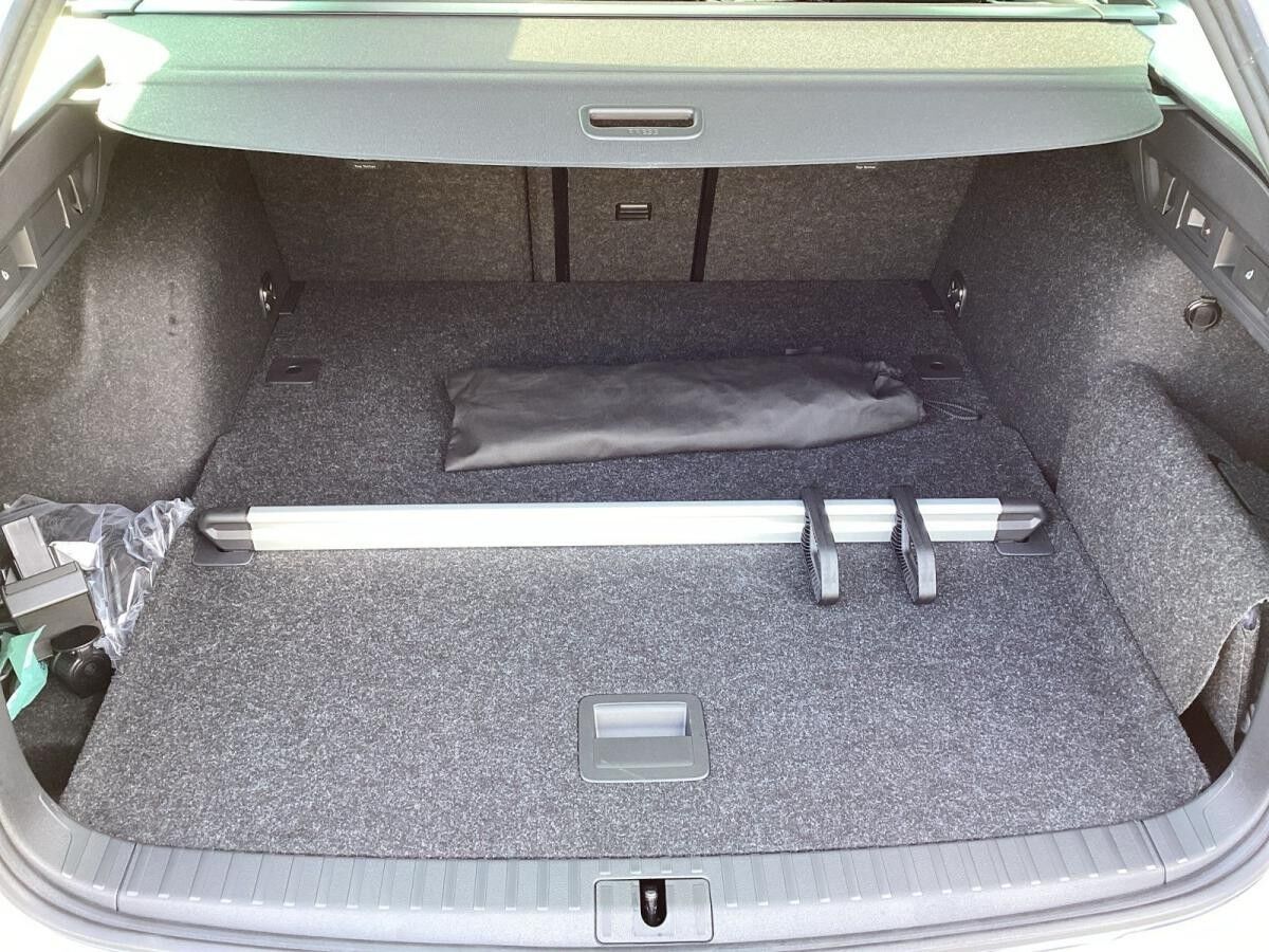 Skoda Octavia C.RS*2.0TSI*DSG*NAVI*MATRIX-LED*AHK*PANO