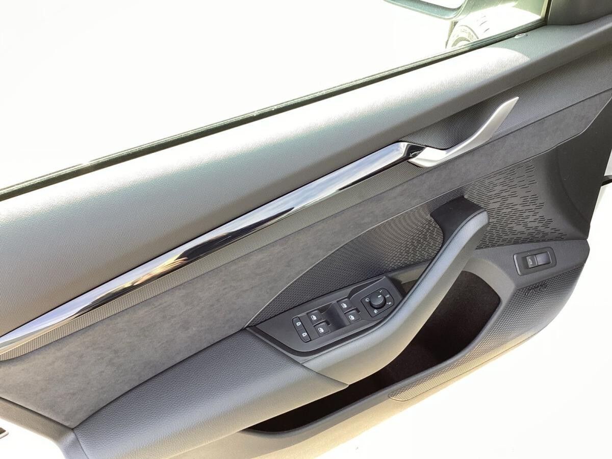 Skoda Octavia C.RS*2.0TSI*DSG*NAVI*MATRIX-LED*AHK*PANO