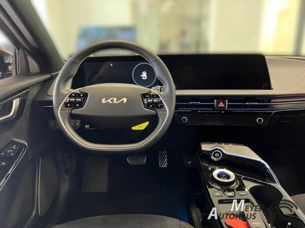 Kia EV6 GT, Glasdach