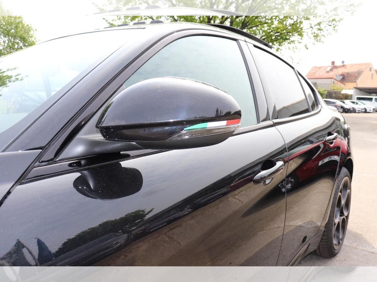 Alfa Romeo Giulia Intensa VOLLAUSSTATTUNG. **SOFORT VERFÜGBAR**HERBSTAKTION!!