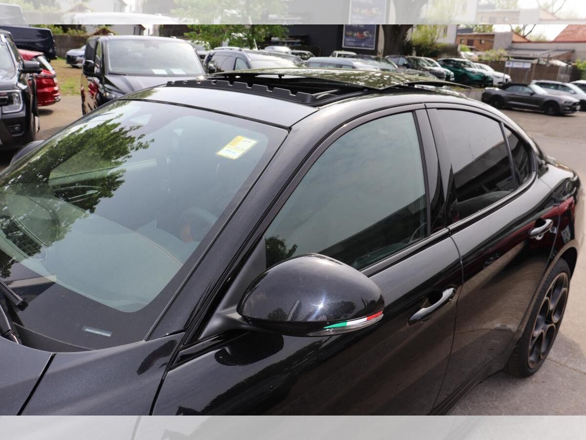 Alfa Romeo Giulia Intensa VOLLAUSSTATTUNG. **SOFORT VERFÜGBAR**HERBSTAKTION!!