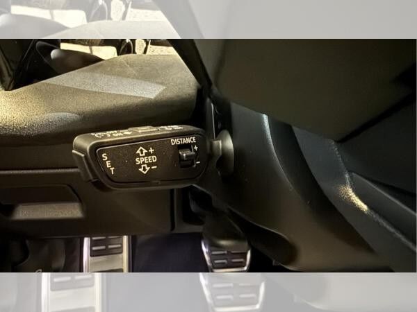 Audi RS3 Limousine 2.5 TFSI quattro S tronic   ☞ 280 km/h max ☞ Matrix LED  ☞ Navi   ☞ RS Abgasanlage   ☞ RS