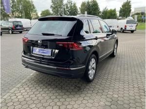 Volkswagen Tiguan 1.5 TSI ACC+SHZ+MFL+STANDHEIZUNG+PDC+LED