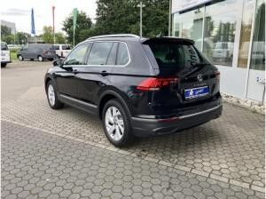 Volkswagen Tiguan 1.5 TSI ACC+SHZ+MFL+STANDHEIZUNG+PDC+LED