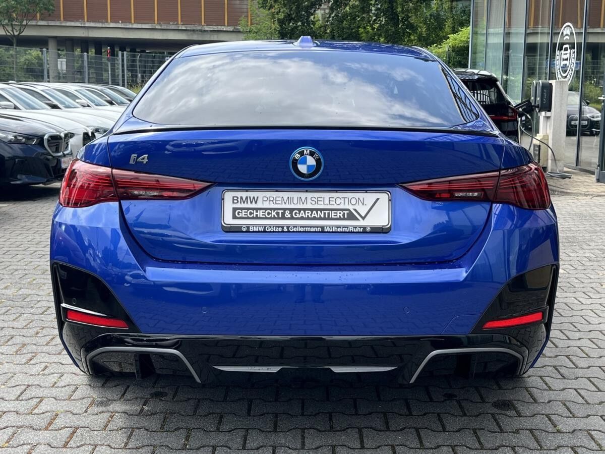 BMW i4 xDrive40 M Sport PRO //HeadUp H&K FACELIFT