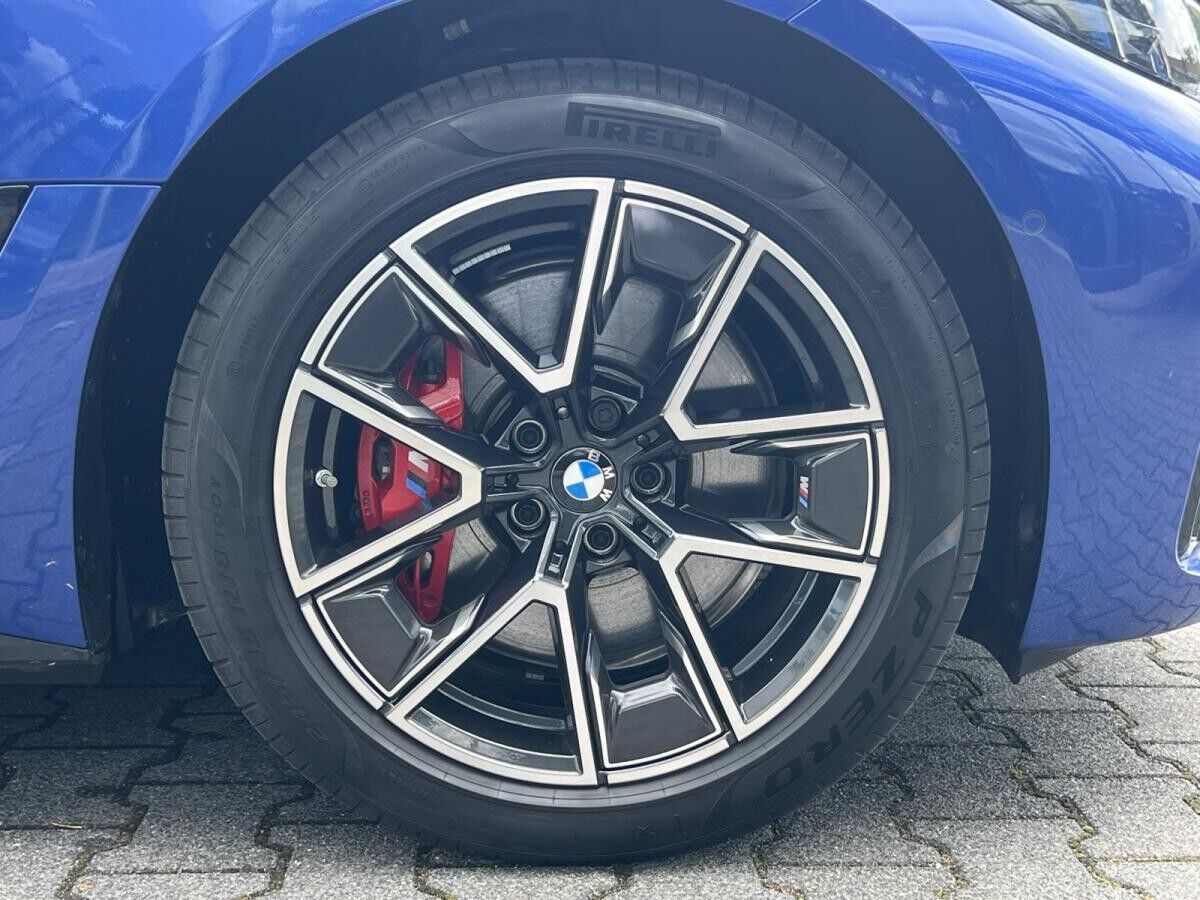 BMW i4 xDrive40 M Sport PRO //HeadUp H&K FACELIFT