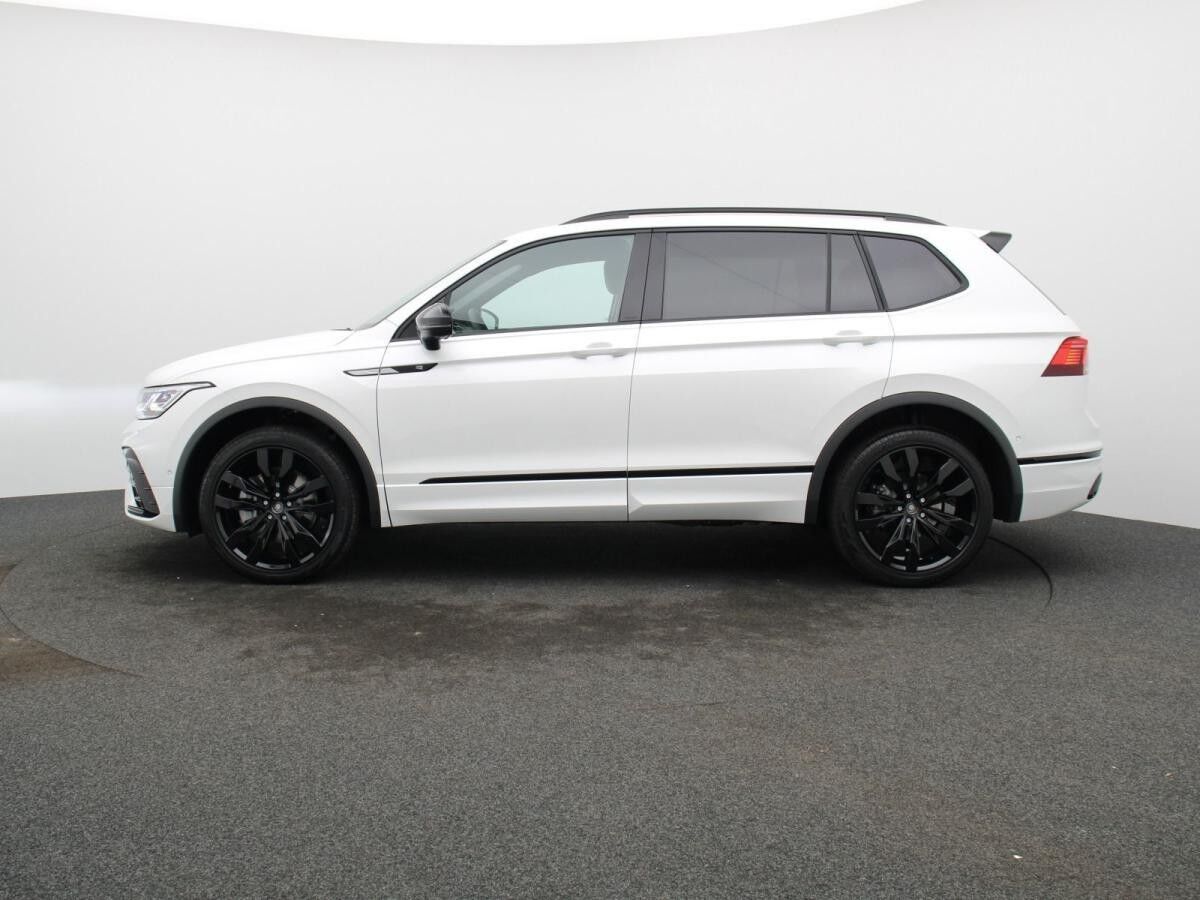 Volkswagen Tiguan Allspace R-Line 2.0TDI 4M DSG / Pano, AHK