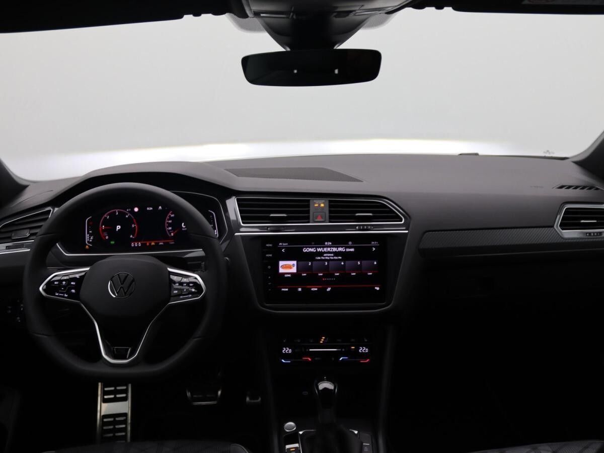 Volkswagen Tiguan Allspace R-Line 2.0TDI 4M DSG / Pano, AHK