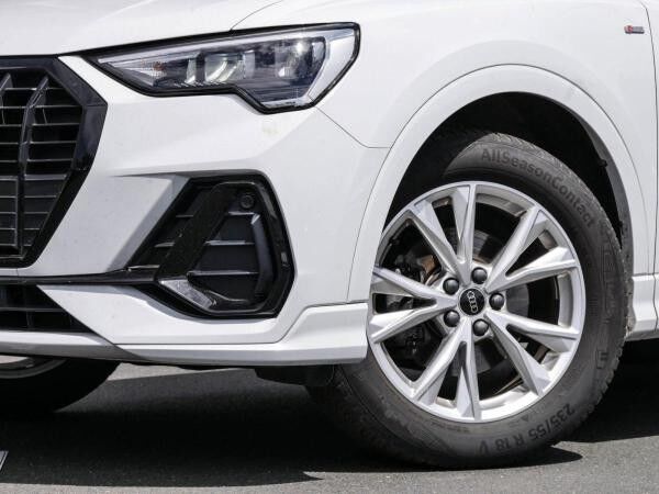 Audi Q3 35 TFSI S-Line Black Kamera Navi