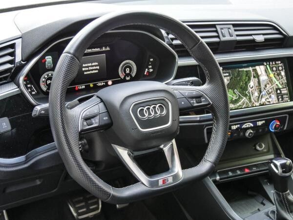Audi Q3 35 TFSI S-Line Black Kamera Navi