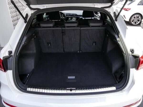 Audi Q3 35 TFSI S-Line Black Kamera Navi
