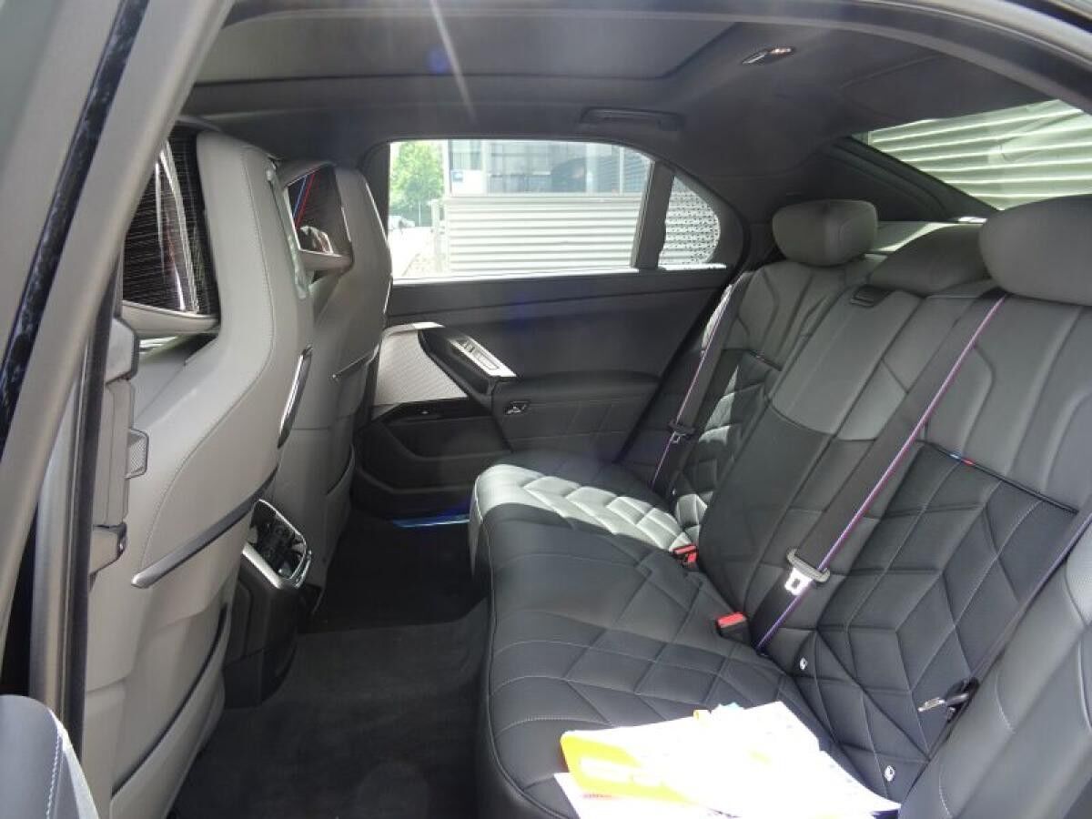 BMW 740 d xDriveLimousine++SOFORT VERFÜGBAR++TOPDEAL