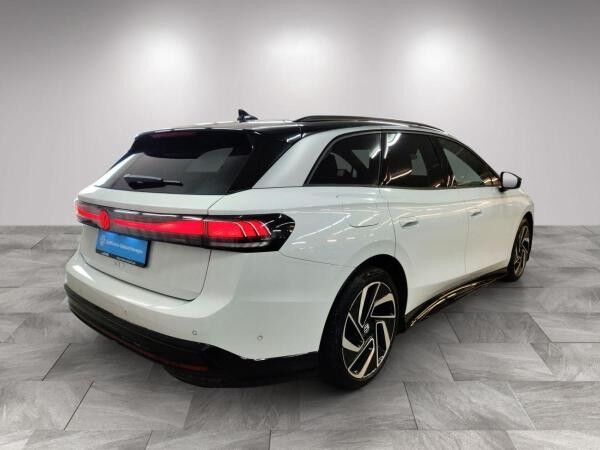 Volkswagen ID.7 Tourer Pro S h/AHK/Matrix/WäPu/01.30Garantie