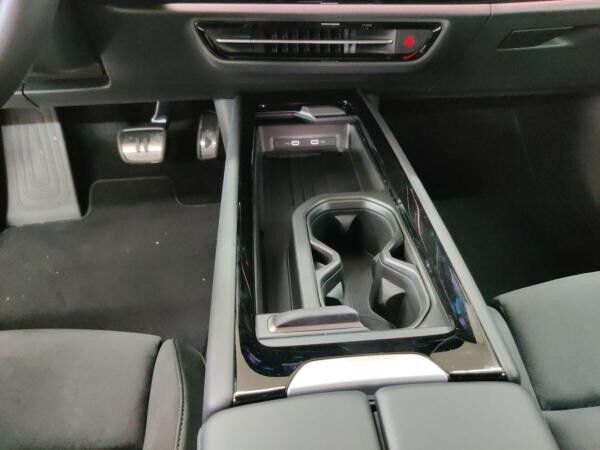 Volkswagen ID.7 Tourer Pro S h/AHK/Matrix/WäPu/01.30Garantie