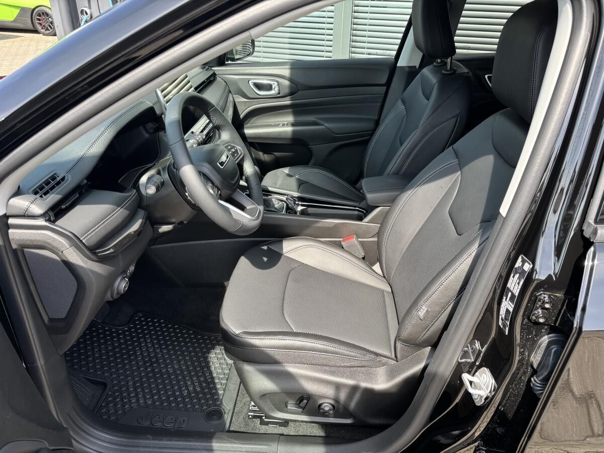 Jeep Compass 1.5 E-Hybrid Summit Automatik *LEDER*Pano*SHZ*PDC*ACC*360Grad*19Zoll*sofort*