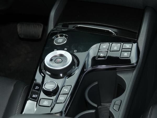 Kia Sportage 1.6T PHEV PLUG+RIDE Panorama
