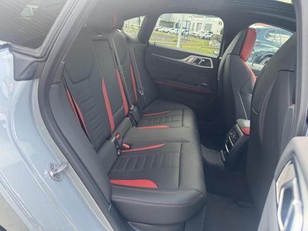 BMW i4 M50 +++UPE: *91339,99?,--+++